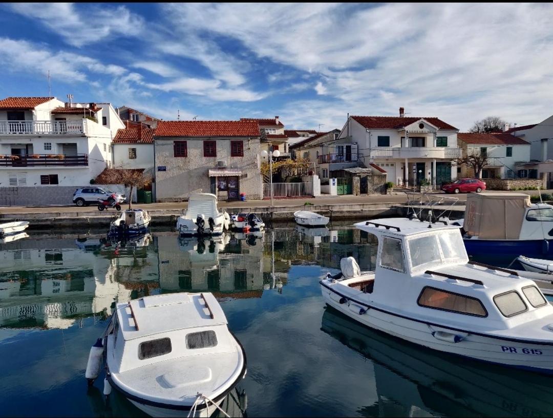 Milin By The Sea-zadar-diklo